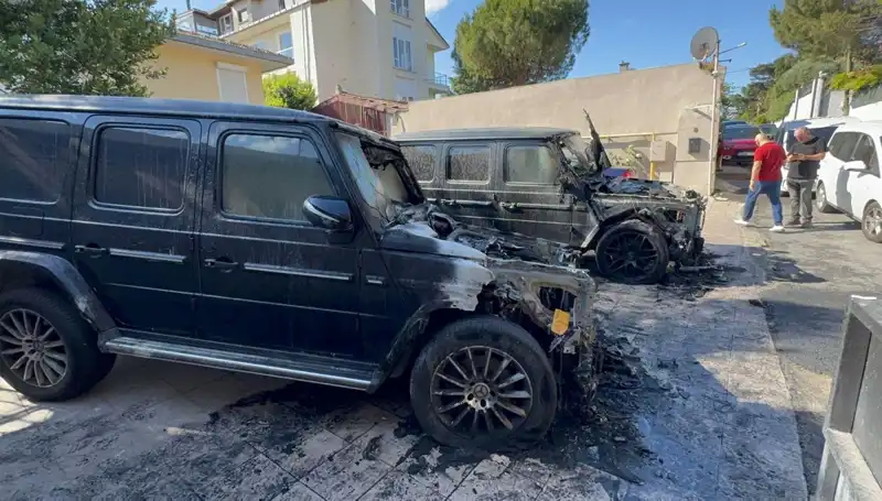 İş Dünyasının Şok Görüntüleri: 30 Milyon Liralık Cipler Ateşe Verildi