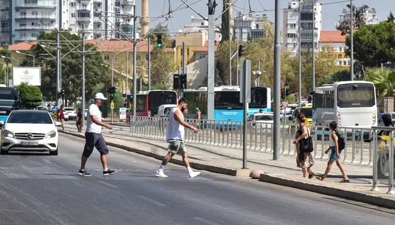 Trafikte Bilinçsiz Davranışlar Artıyor: Ölümcül Sıralama