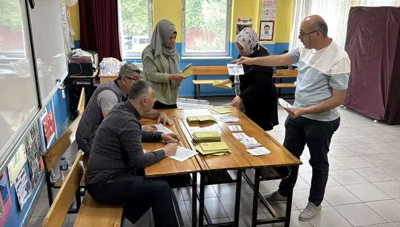 Türkiye'de 405 Mahalle ve Köy, Yeni Muhtarlarını Seçti: Sonuçlar Neler?