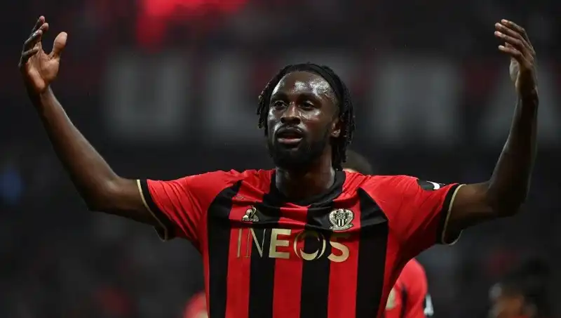 Fenerbahçe, Kadıköy'de Heyecan Yaratan Yeni Golcü Transferini Duyurdu