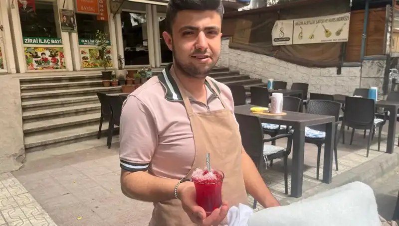 Yaz Sıcaklarında Dağ Zirvelerindeki Karın Serinliği