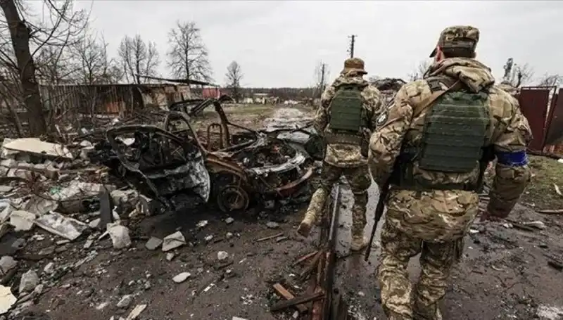 Rusya, Luhansk'ta Stratejik Kontrol Sağlayarak Savaşta Yeni Bir Döneme Mi Giriyor?