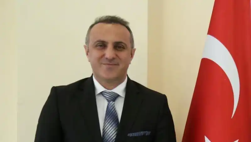 Gümüşhane Üniversitesi Rektörlüğü’ne Atanan Prof. Dr. Oktay Yıldız Kimdir?