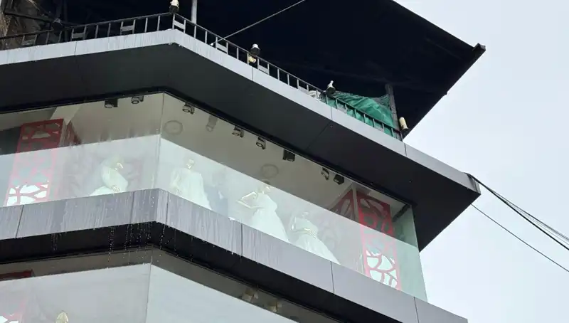 Giyim Mağazasında Çıkan Yangın, Şehirde Panik Yarattı