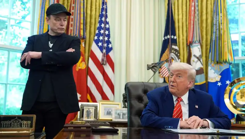 Trump’a Anket Şoku: Cumhuriyetçi Seçmenler Musk’ın Partisine Destek Veriyor