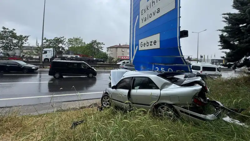 Trafik Levzasına Çarpan Araçta Şok Yaralanma Olayı