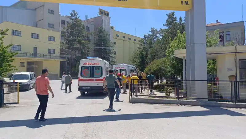 Çorum'da Un Fabrikasında Patlama: Bir Ağır, 9 Yaralı!