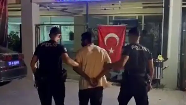 İzmir’de 18 Yıl Hapisle Aranan Firari Yakalandı: Olayın Ayrıntıları