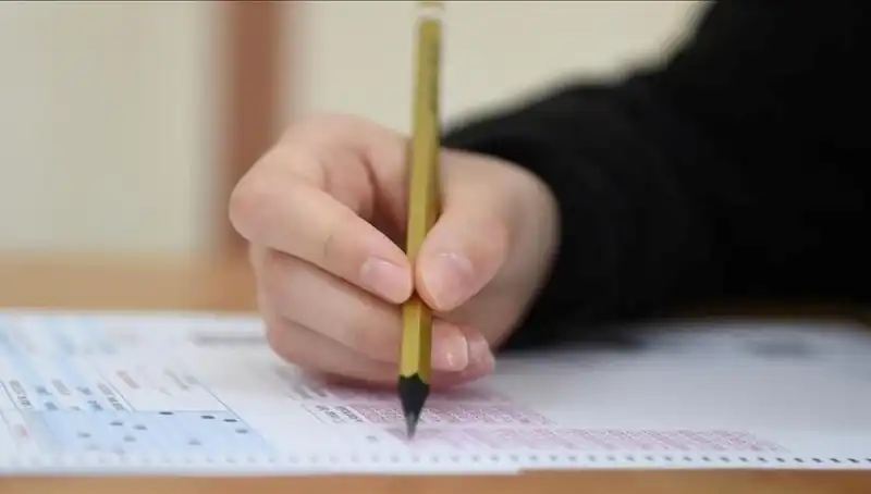 LGS Sınavında Öğrenciler Zorlu Sorularla Yüzleşti: Eleme Etkisi