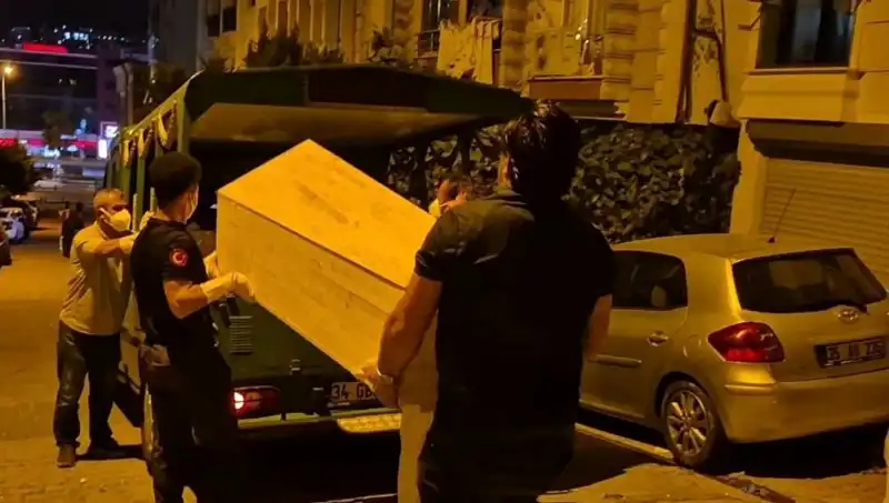 Esenyurt'ta Gizemini Koruyan Kadın Ölümü Olayı Sarsıyor