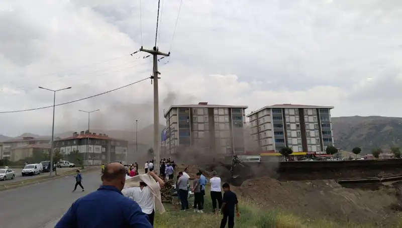 Bitlis'te Doğalgaz Hattında Patlama: Can ve Mal Kaybı Olabilir Mi?