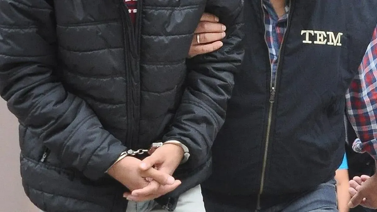 Adana’da FETÖ’ye Darbe: 8 Şüpheli Tutuklandı