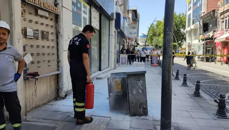 Cadde Ortasında Meydana Gelen Patlama, Şehirde Panik Yarattı
