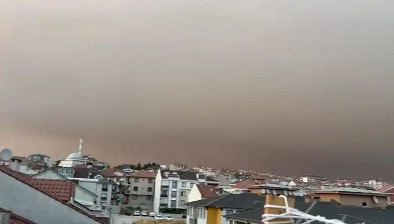 Bursa'da Yağmur Yerine Kül: Vatandaşlar Dikkat!