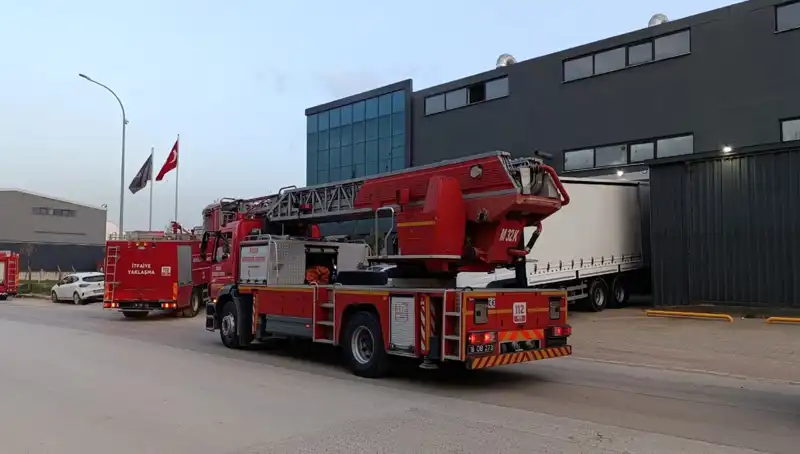 İnegöl’de Fabrika Yangını: Korkutan Anlar ve Müdahale Süreci