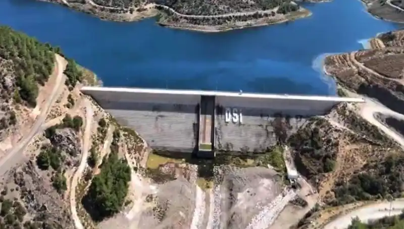 Çeşme Sularına Kavuşuyor: Su Kesintileri Tarih Oluyor!