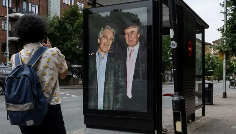 Trump’ın Epstein’e Göndermiş Olduğu Müstehcen Mektup Neleri Ortaya Koyuyor?