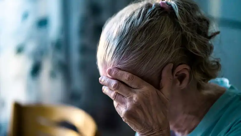 Nöroloji Uzmanı Açıklıyor: Alzheimer’a Yol Açan Alışkanlıklar Nelerdir?