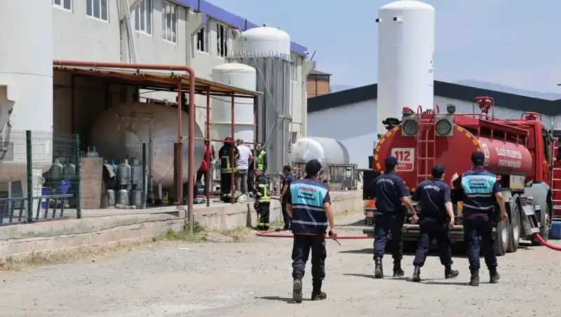 Elazığ'da Gaz Dolum Tesisinde Korkutan Patlama: Can Kaybı ve Yaralılar Var