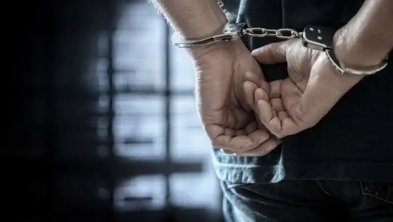 Bıçakla Öldürmeye Müebbet Hapis Cezası: Yargı Sürecindeki Detaylar