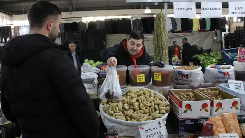 Sarı Altın Fiyatları Rekor Kırmaya Devam Ediyor: Geceleri Bile Alıcı Buluyor