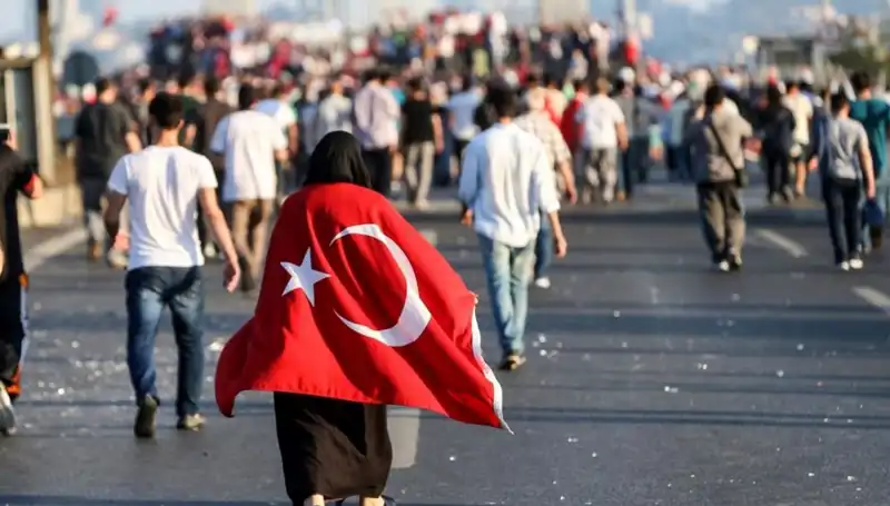 Kabineden 15 Temmuz’u Anma Mesajları: Demokrasi Vurgusu ve Birlik Çağrısı