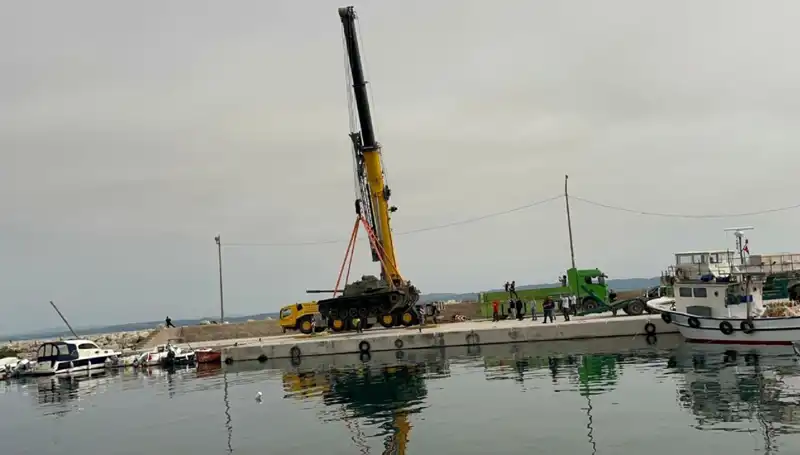 Saros Körfezi’nde Tüm Dikkatleri Üzerine Çeken Tank Batırma Operasyonu