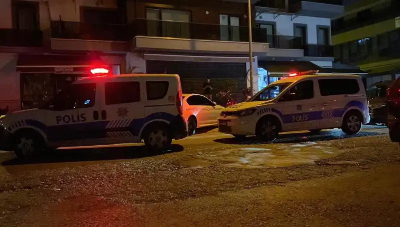 Kocaeli'de Gençler Arasında Bıçaklı Kavga: İki Yaralı ve Olayın Peşindeki Soru İşaretleri