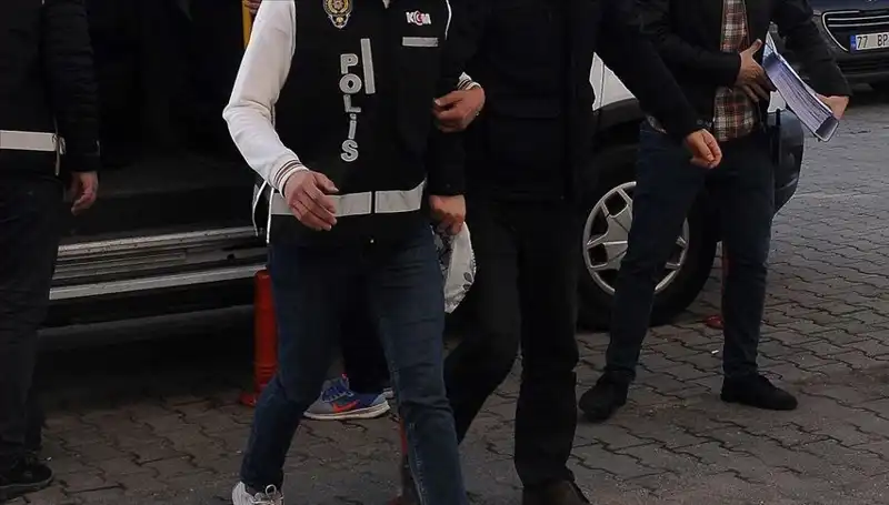 Samsun'da Uyuşturucu Operasyonu: İki Şüpheli Yakalandı, Hedef Belli!