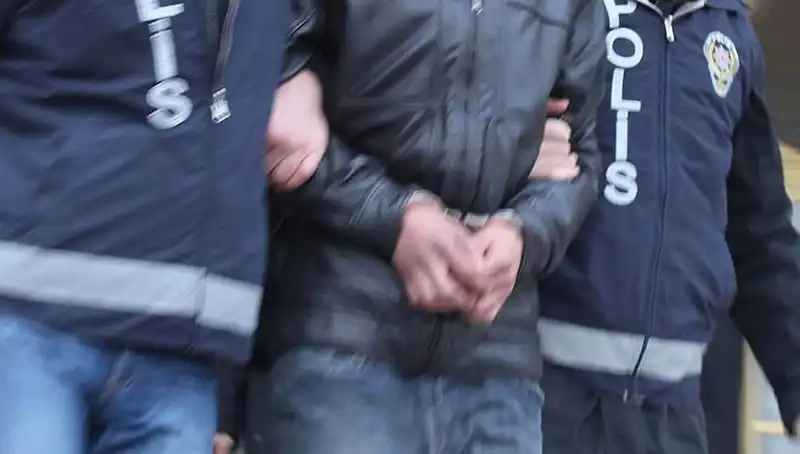 Konya'da Dolandırıcılık Şebekesi Çökertildi: 13 Kişi Tutuklandı