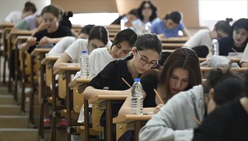 YKS 2025 Şampiyonları Açıklandı: Türkiye’nin Yeni Eğitim Kahramanları Kimler?