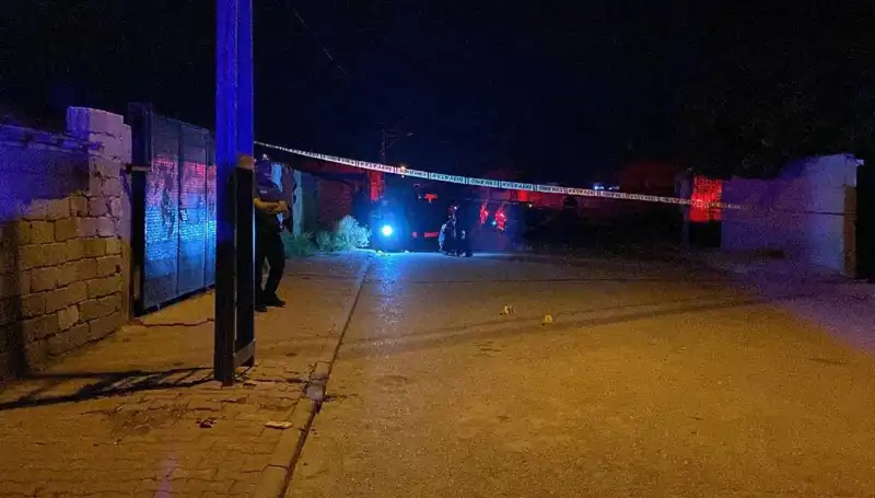 Kuma Getirme Kavgası: Sokakta Kanlı Çatışma!
