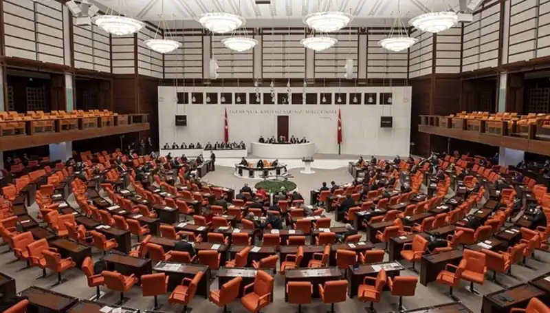 Meclis’te Gıda Zehirlenmesi İddialarına Hasan Turan’dan Çarpıcı Yanıt