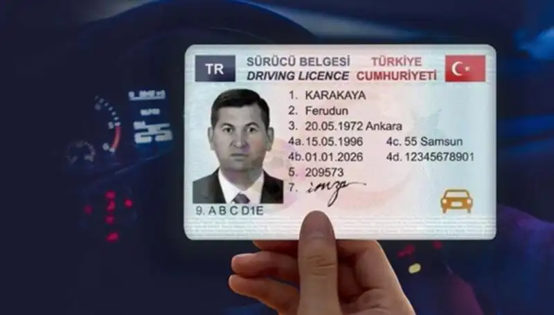 Eski tip sürücü belgesi sahipleri için ehliyet yenileme tarihi yaklaşıyor!