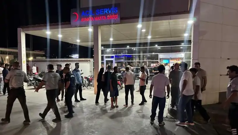 Acil Servis Önünde Tekme Tokat Kavga: Nedenleri ve Sonuçları