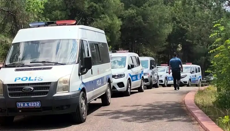 Karabük'te Şüpheli Ölüm Olayı: Genç Adam Ağaca Asılı Bulundu