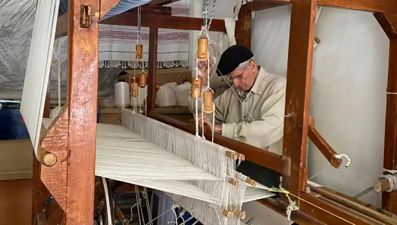 62 Yıldır İpleri Sanata Dönüştüren Usta: Tutkusu Eserlerine Yansıyor