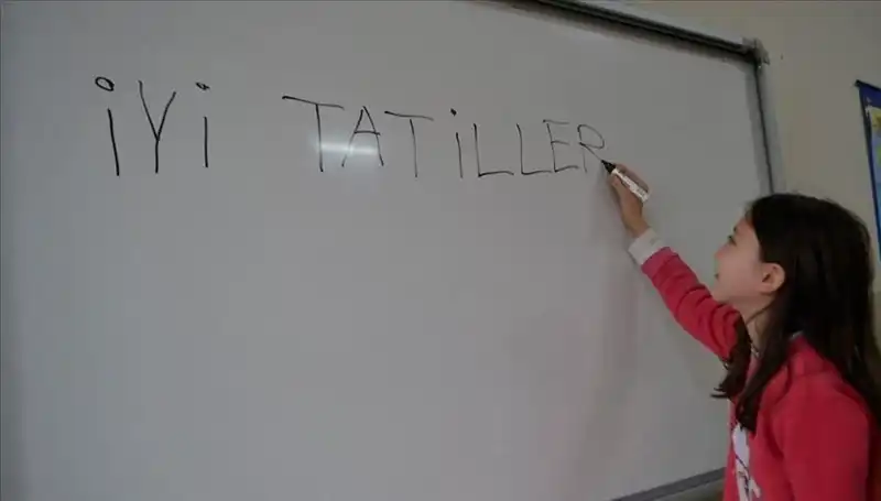 Türkiye’deki 20 Milyon Öğrenci İçin Son Ders Zili Ne Zaman Çalacak?