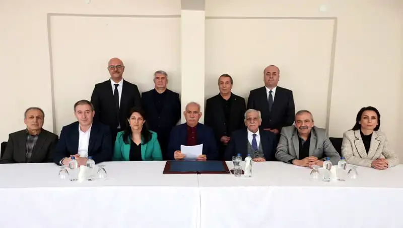 PKK’nın Feshetme Kararı: Türkiye’nin Yeni Döneminde Neler Bekleniyor?