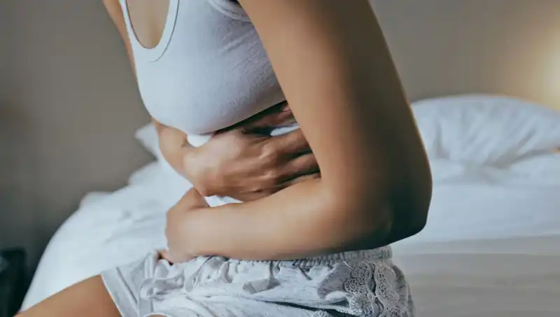 Mide Ağrısı Zannetti, Hayatı Değişti: Doktorlar 1 Yıl Süre Verdi!