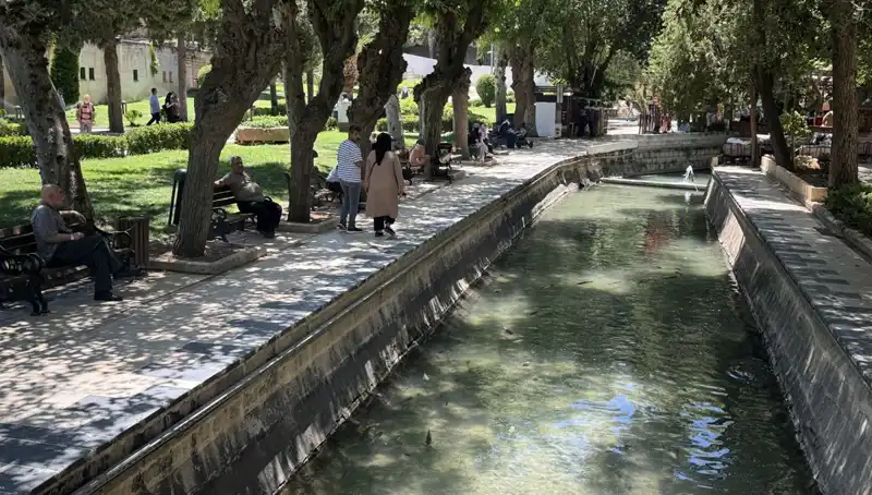 Şanlıurfa’da Sıcaklık Rekorları: Termometreler 37 Dereceyi Gördü!