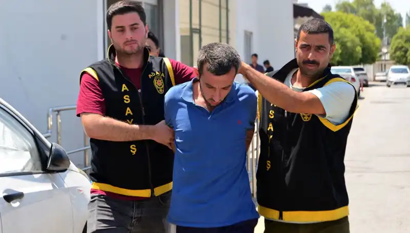 Para Vermeyen Annesini Tahta Sopayla Katleden Gencin Korkunç Hikayesi