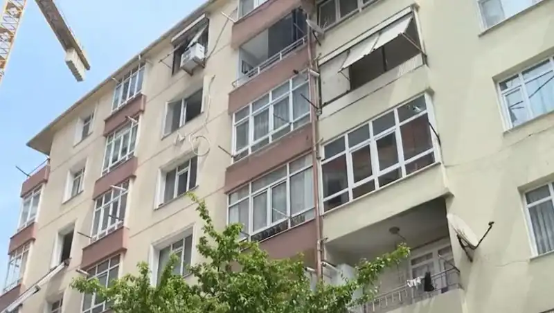 İstanbul'da Patlayan Kolonlar: 96 Dairelik Site Tahliye Edildi