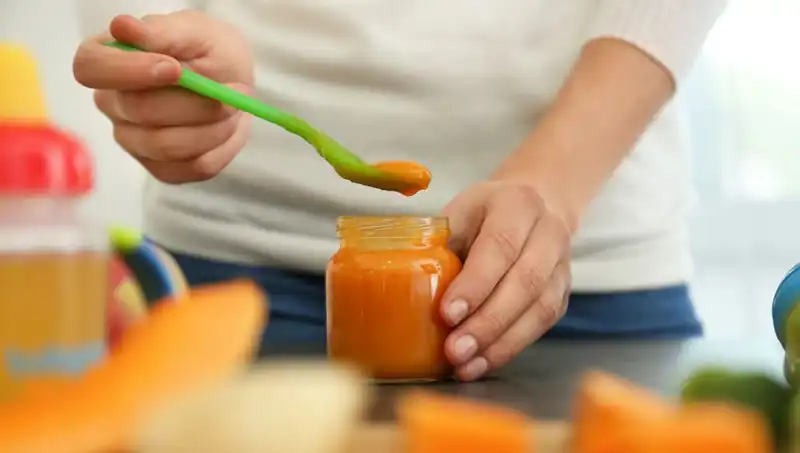 26 Yaşındaki Genç, Bir Haftalık Bebek Maması Deneyimini Anlattı