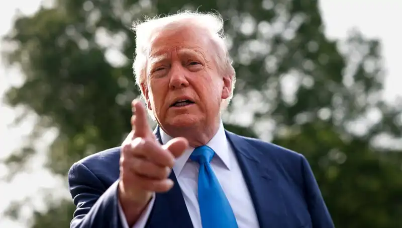 Trump’ın İlk 100 Gününde Yaptıkları: Siyaset ve Ekonomi Üzerine Etkileri