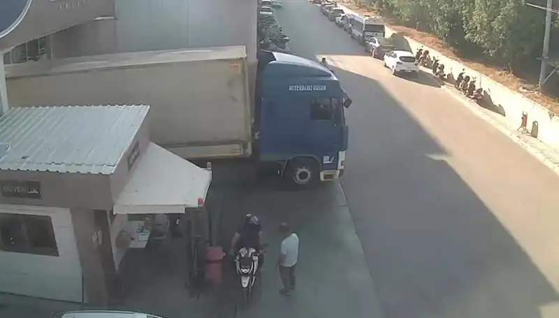 Milyonlarca Liralık Ürüne El Koyan Nakliye Şebekesi Operasyonu