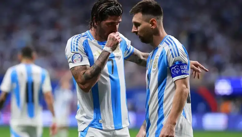 Rodrigo de Paul, Messi ile Yeniden Buluştu: Futbolseverleri Heyecanlandıran Anlar!